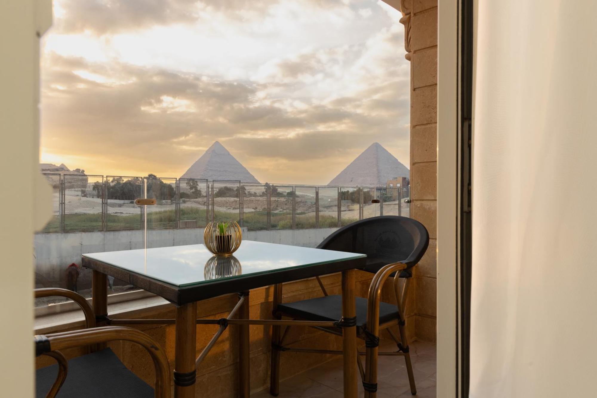 Pyramids Land Palace Kafrat al Jabal Bagian luar foto